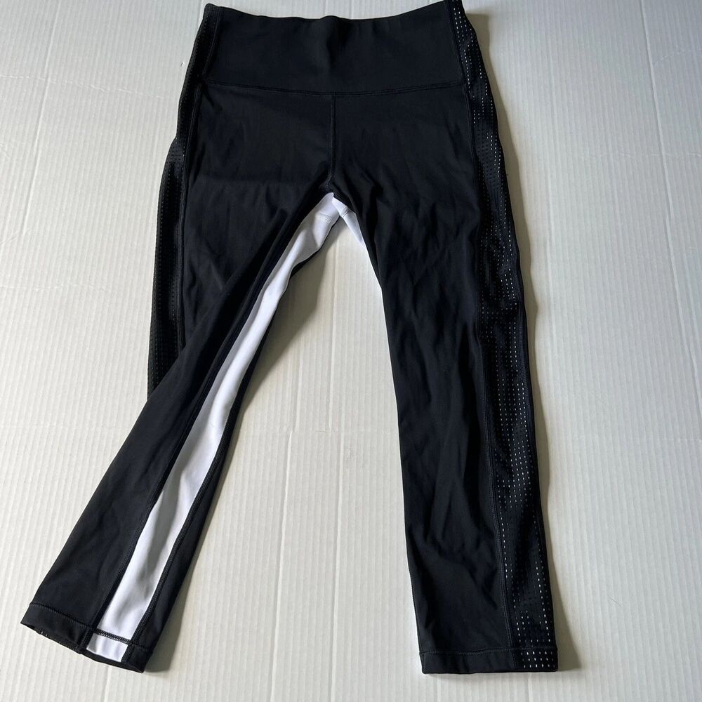 Athleta Leggings Sz S Hiit It Mesh Capri Crop Black White EUC